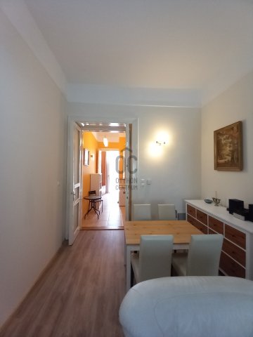 Kiadó téglalakás, albérlet, Budapesten, V. kerületben, 3 szobás