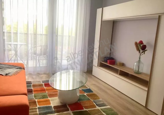 Kiadó téglalakás, albérlet, III. kerületben, Folyamőr utcában