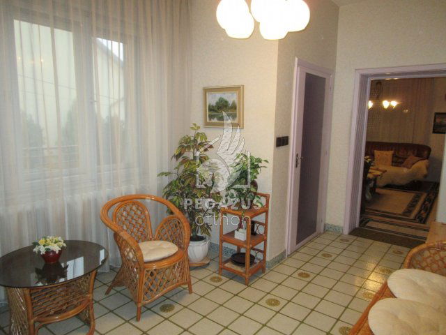 Eladó családi ház, Ózdon 49.9 M Ft, 5 szobás