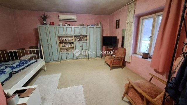 Eladó családi ház, Kókán 19.9 M Ft, 1 szobás