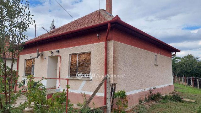 Eladó családi ház, Dévaványán 14 M Ft, 2 szobás