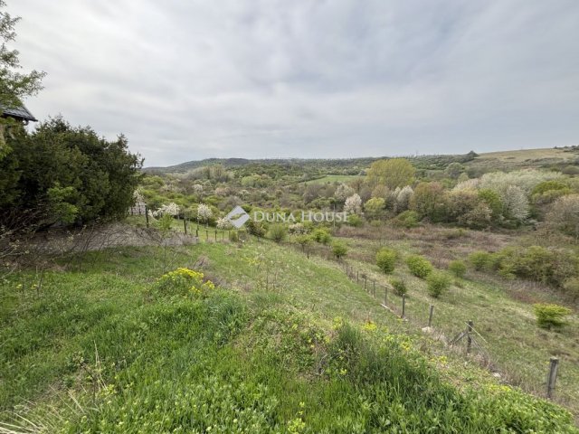 Eladó telek, Lábatlanon, Ady Endre utcában 8.5 M Ft