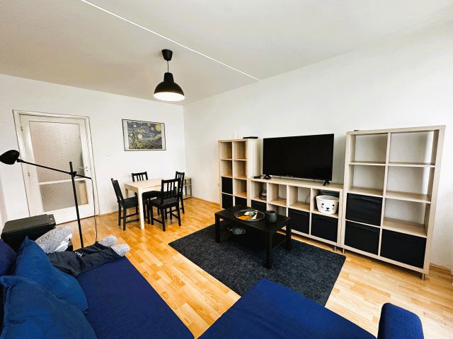 Eladó panellakás, Pécsett 49.9 M Ft, 3 szobás