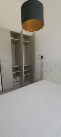 Kiadó téglalakás, albérlet, Szegeden, Szent-Györgyi Albert utcában