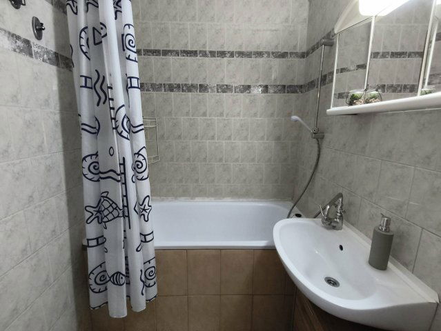 Kiadó téglalakás, albérlet, Miskolcon 120 E Ft / hó, 2 szobás