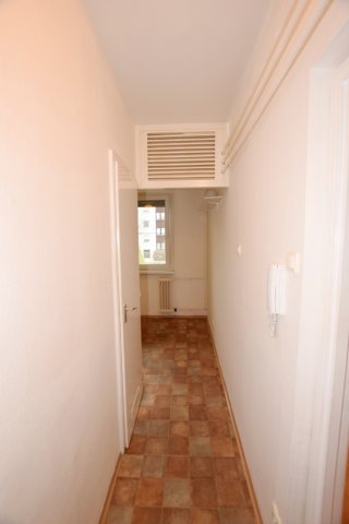 Kiadó panellakás, albérlet, Debrecenben 155 E Ft / hó, 1 szobás