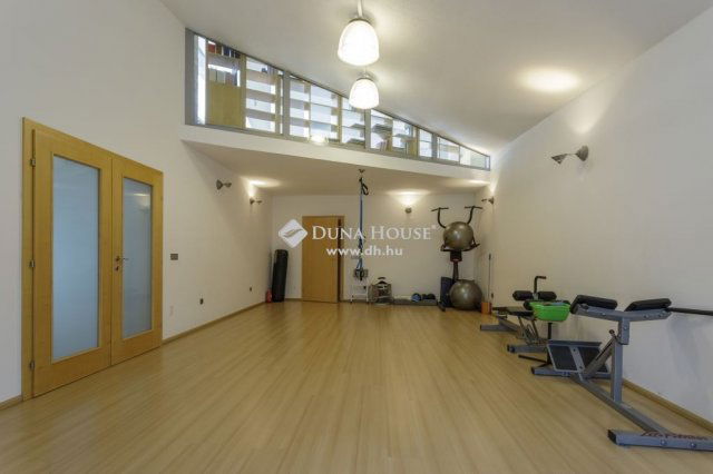 Eladó iroda, Budapesten, II. kerületben 601.4 M Ft