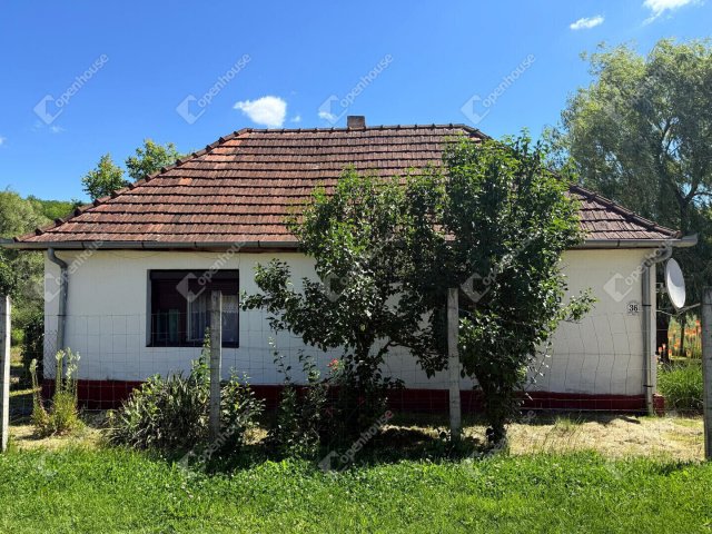 Eladó családi ház, Gálosfán 16.8 M Ft, 2 szobás