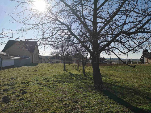 Eladó telek, Gyarmaton 7.9 M Ft / költözzbe.hu