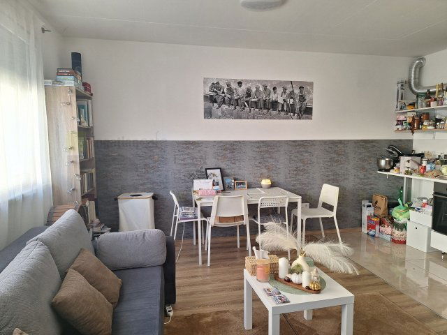 Kiadó téglalakás, albérlet, Szegeden, Alföldi utcában