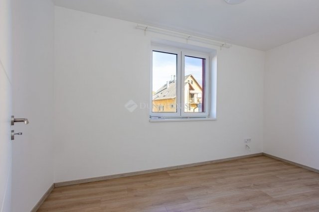 Eladó téglalakás, Budapesten, XIX. kerületben 89.9 M Ft