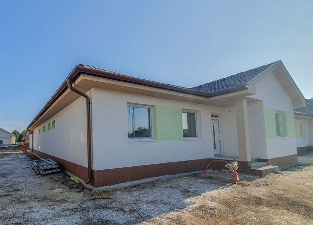 Eladó családi ház, Debrecenben 135 M Ft, 5 szobás