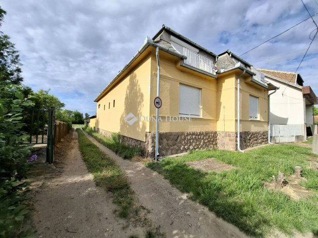 Eladó családi ház, Bagon 55.9 M Ft, 5 szobás