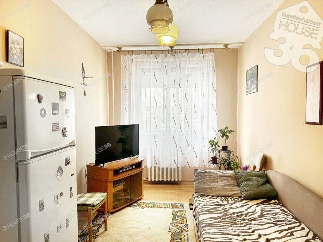Eladó panellakás, Kecskeméten 48.5 M Ft, 2 szobás