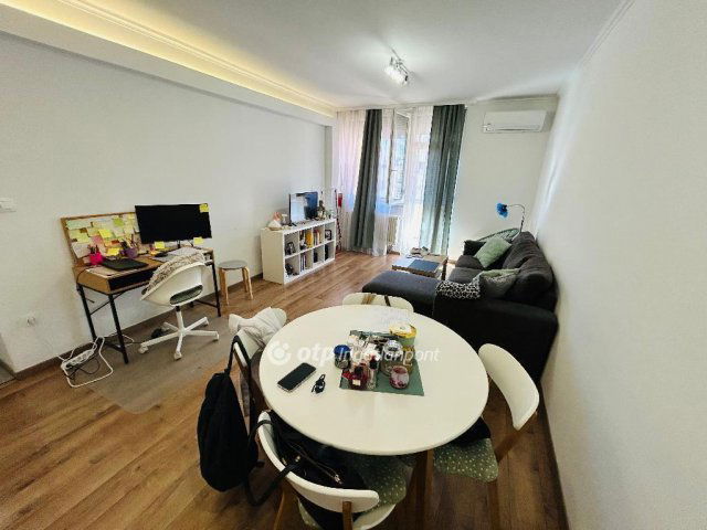 Eladó téglalakás, Debrecenben 67.8 M Ft, 1+1 szobás