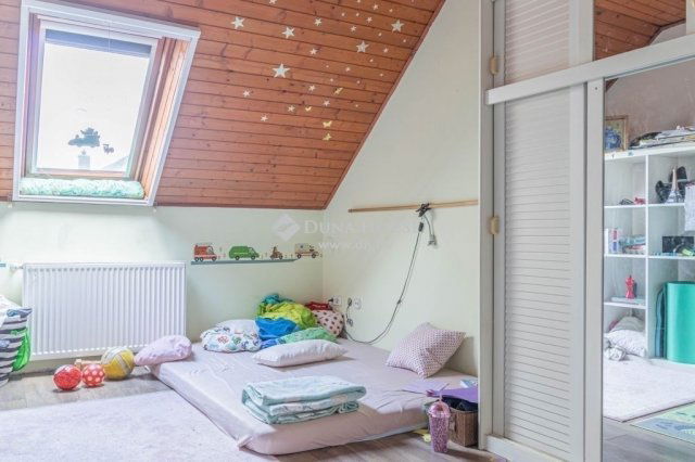 Eladó családi ház, Budapesten, XX. kerületben 117.9 M Ft