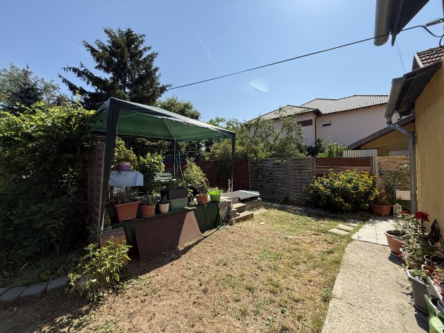 Eladó családi ház, Budapesten, XVII. kerületben 85.9 M Ft