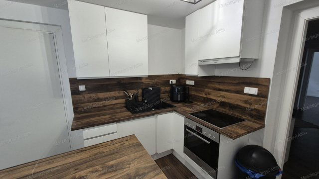 Eladó családi ház, Fertőszentmiklóson 78.9 M Ft, 5 szobás