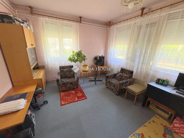 Eladó családi ház, Nyíregyházán 44 M Ft, 3 szobás