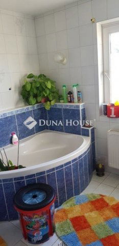 Eladó ikerház, Biatorbágyon 135 M Ft, 5 szobás