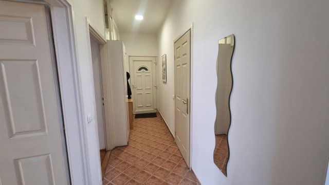 Eladó téglalakás, Szegeden 0.2 M Ft, 2 szobás