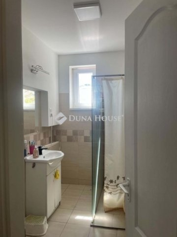 Eladó családi ház, Monorierdőn 125 M Ft, 5 szobás