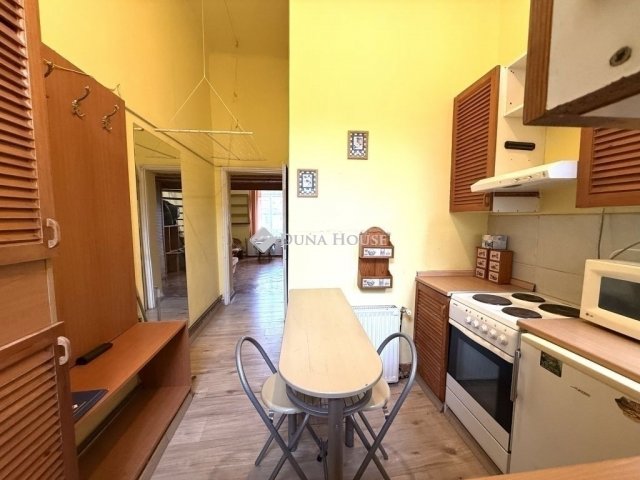 Eladó téglalakás, Budapesten, VII. kerületben 45 M Ft, 1 szobás