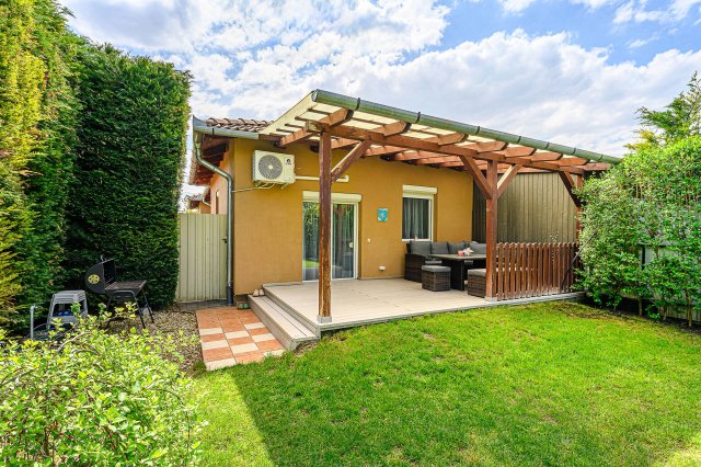 Eladó családi ház, Szigetszentmiklóson 109.99 M Ft, 4 szobás