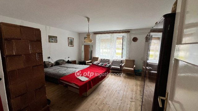 Eladó családi ház, Bakonybélben 26.9 M Ft, 1 szobás