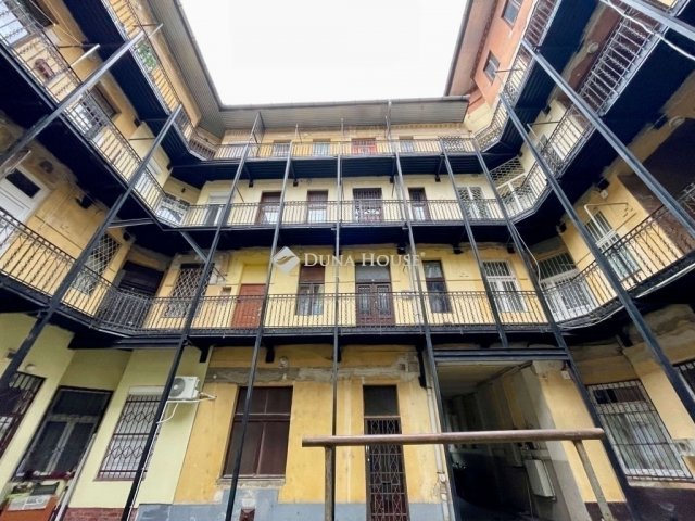 Eladó téglalakás, Budapesten, XIII. kerületben 49 M Ft, 1 szobás