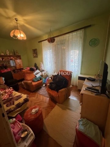 Eladó téglalakás, Pécsett 27.9 M Ft, 2 szobás