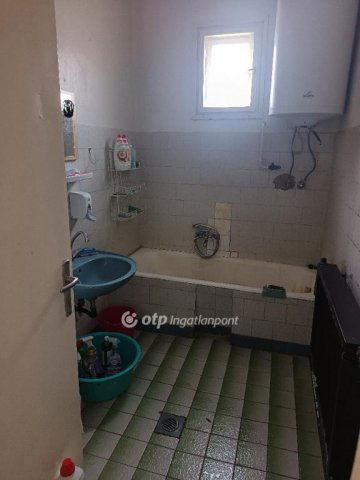 Eladó családi ház, Kabán 39 M Ft, 2 szobás