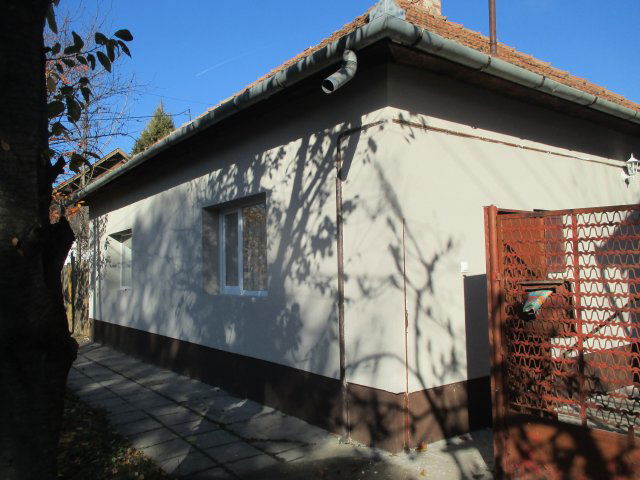 Eladó családi ház, Békéscsabán 37.9 M Ft, 2 szobás