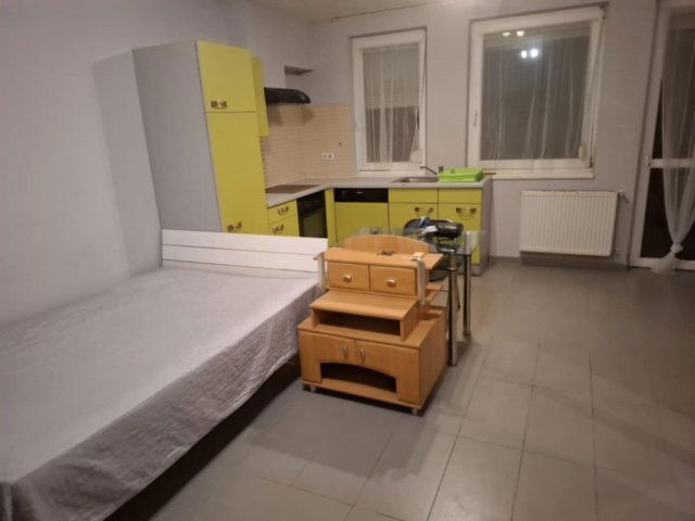 Kiadó téglalakás, albérlet, Debrecenben 170 E Ft / hó, 1 szobás