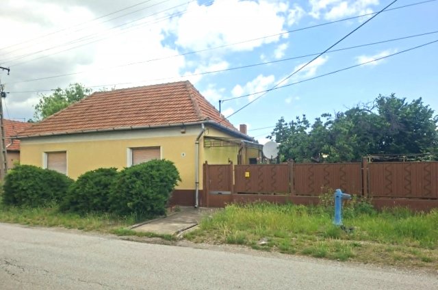 Eladó családi ház, Mezőkövesden 26.9 M Ft, 3+1 szobás