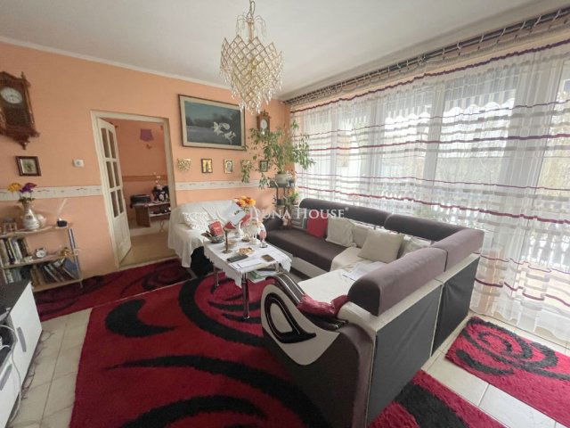 Kiadó családi ház, albérlet, Nyíregyházán 290 E Ft / hó