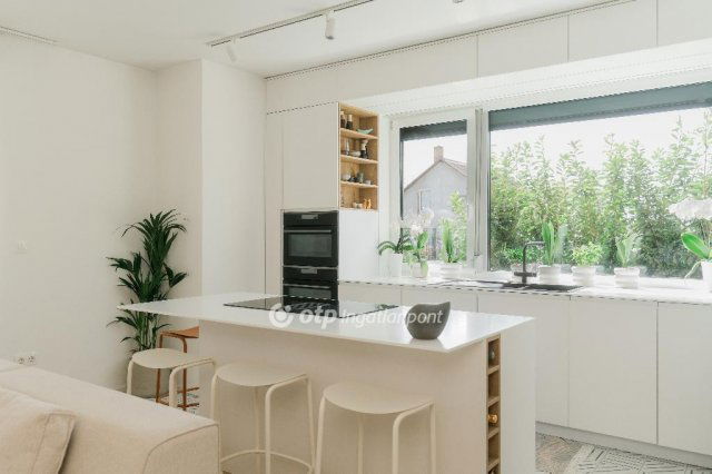 Eladó téglalakás, Érden 109.7 M Ft, 2+1 szobás