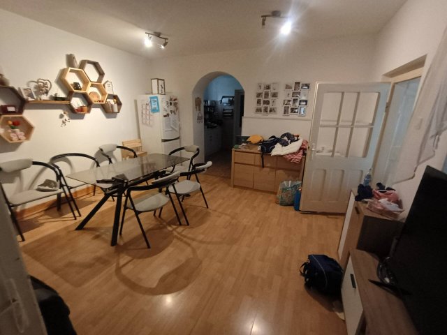 Eladó családi ház, Gyulán 30 M Ft, 2+1 szobás