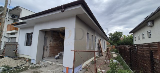 Eladó családi ház, Budapesten, XVIII. kerületben 160 M Ft