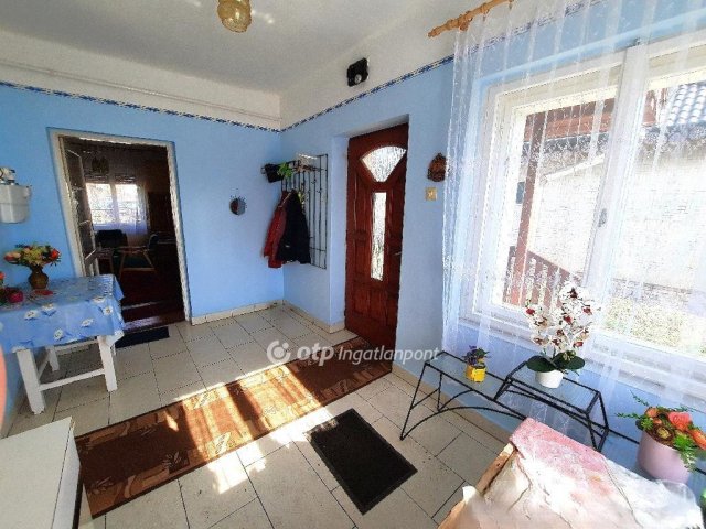 Eladó családi ház, Városföldön 62 M Ft, 2 szobás