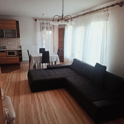 Kiadó téglalakás, albérlet, Debrecenben 380 E Ft / hó, 4 szobás