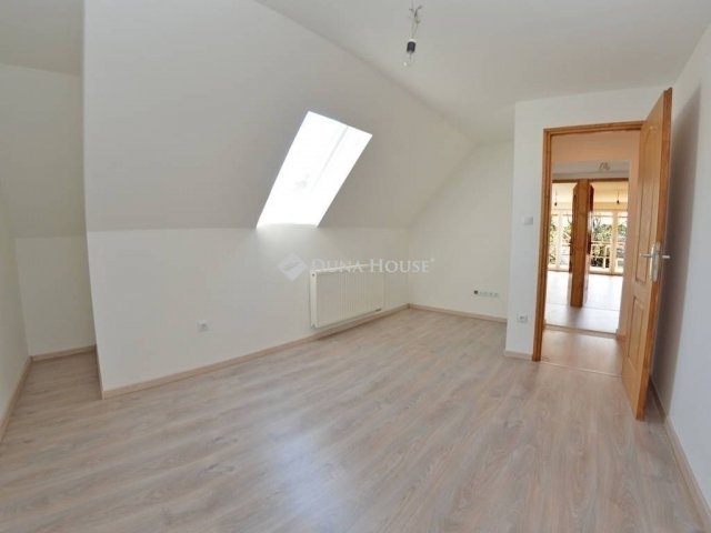 Eladó ikerház, Budapesten, XIX. kerületben 139.9 M Ft, 5 szobás