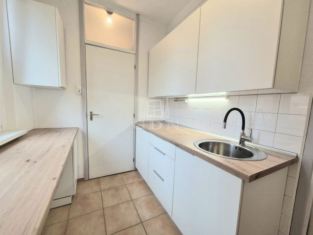 Eladó panellakás, Budapesten, XV. kerületben 73 M Ft, 3 szobás