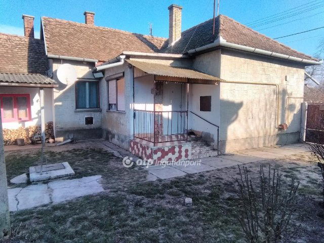 Eladó családi ház, Hajdúszováton 14.8 M Ft, 2 szobás