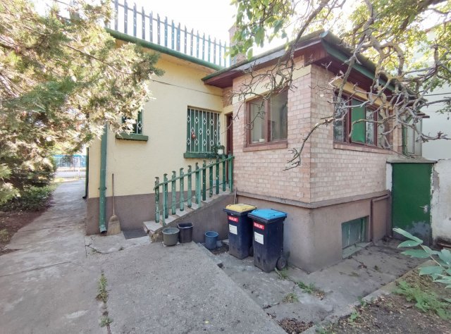 Eladó családi ház, Budapesten, XVI. kerületben 99.9 M Ft
