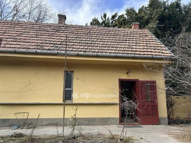 Eladó családi ház, Alsónémediben 65.9 M Ft, 3 szobás