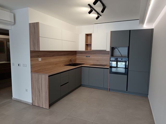 Kiadó téglalakás, albérlet, Székesfehérvárott, Zrínyi utcában