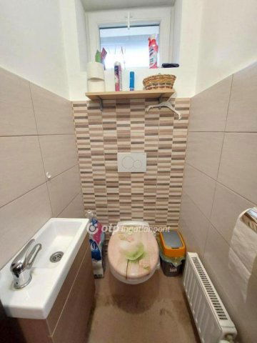 Eladó családi ház, Szentendrén 159.9 M Ft, 4+1 szobás