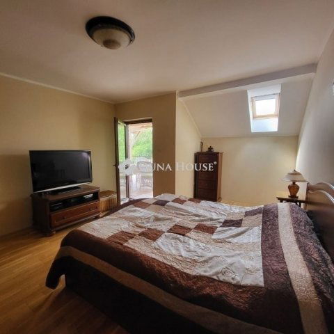 Eladó családi ház, Szegeden 210 M Ft, 6 szobás