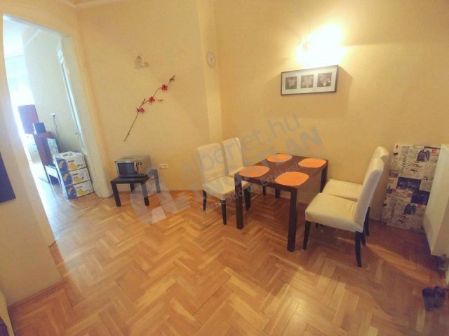 Kiadó téglalakás, albérlet, VIII. kerületben, Népszínház utcában